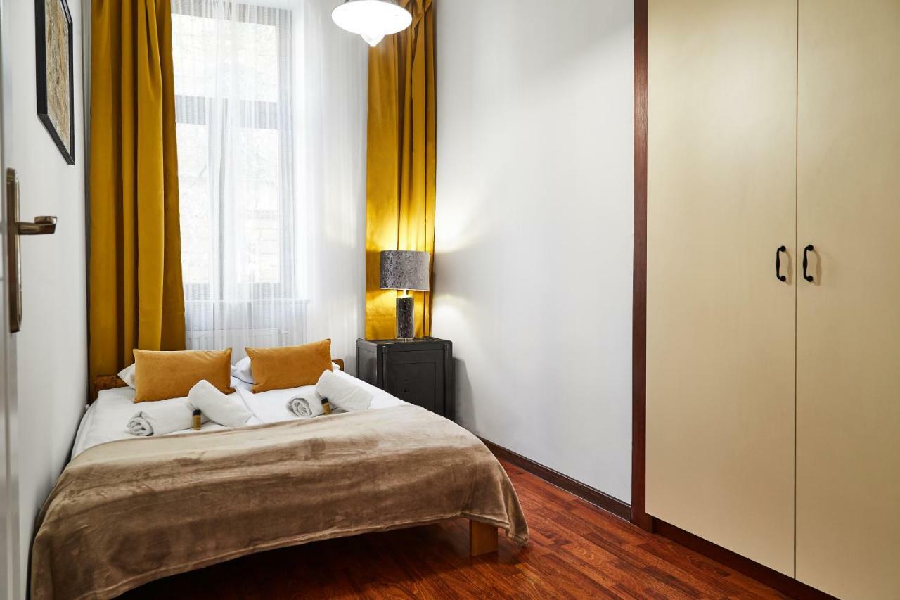 Patterned Apartment Zyblikiewicza Street Kraków Eksteriør billede